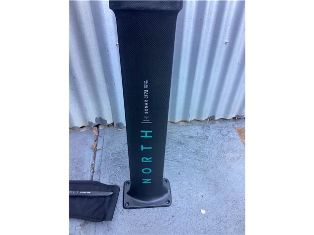 2024 North Sonar Cf Mast- 72Cm - 72 cm