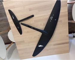 F-One Sk8 1050 Exc Cond 1050 cm foiling components (wings,masts,etc)
