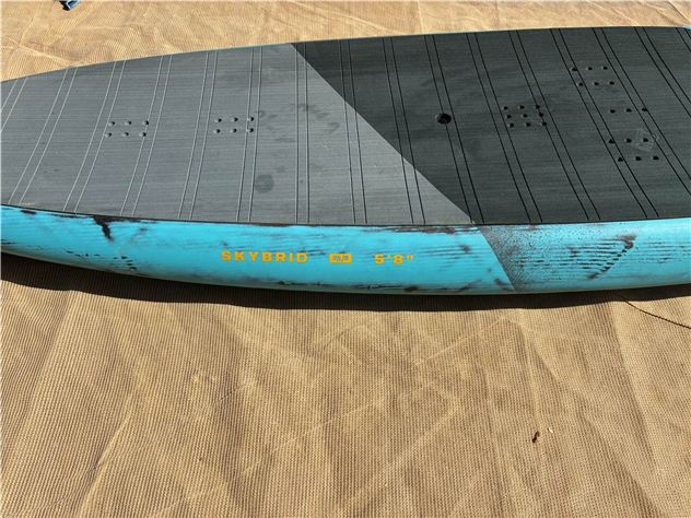 2025 Duotone Skybird Sls.   5,8.   85 Liter - 58 cm, 85 Litres