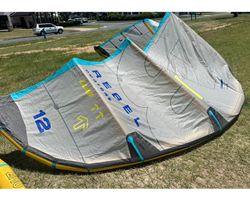 Duotone Rebel Dlab + Trust Bar 12 metre kitesurfing kite