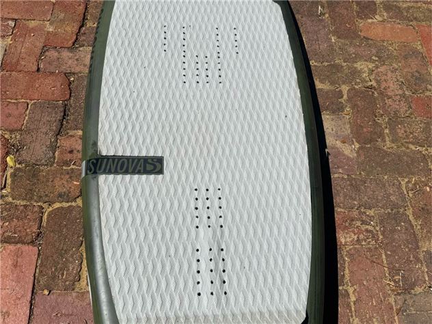 Sunova Aviator - 5' 9", 98.4 Litres