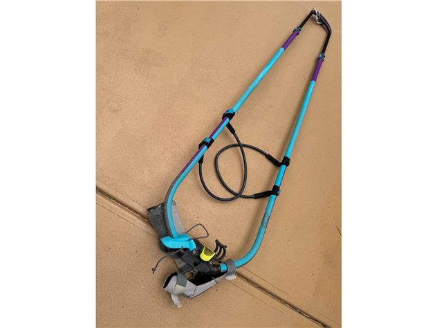 2023 Duotone Boom Platinum Mega Slim Carbon 140 - 180