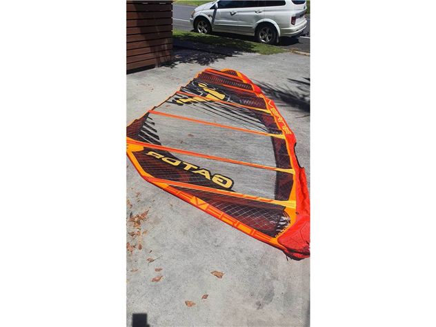 2020  Naish, Severne (Gator) Sails / Severne B