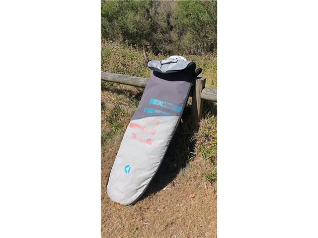 2025 Duotone Whip Dlab + Front Traction Pas - 5' 1"