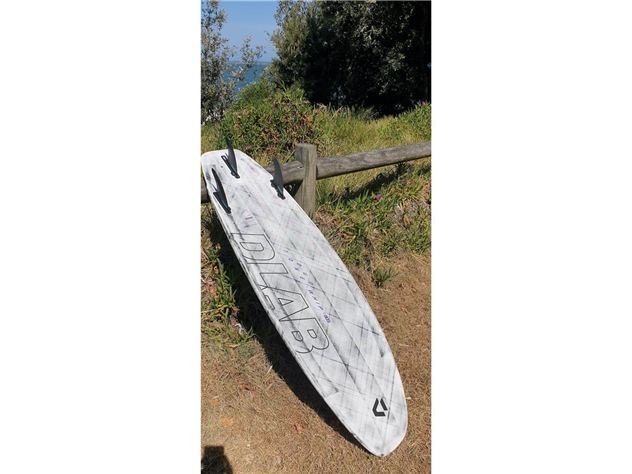 2025 Duotone Whip Dlab + Front Traction Pas - 5' 1"