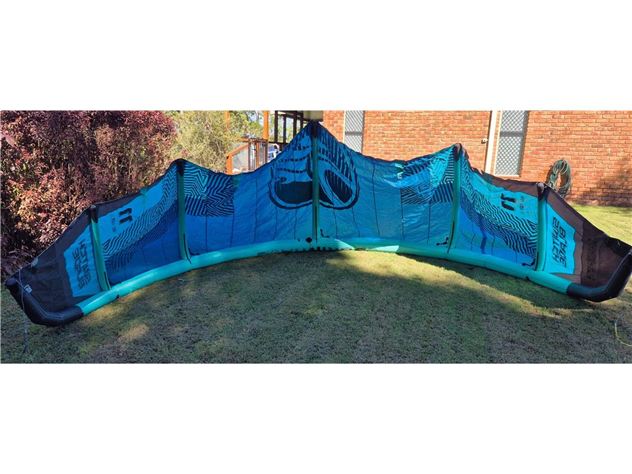 2017 Cabrinha Switchblade - 11 metre