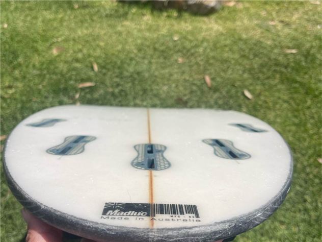 Js Blak Box 2 - 5' 9"