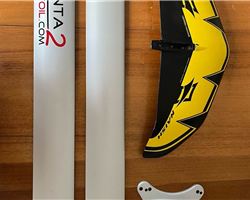 Naish  foiling all foiling