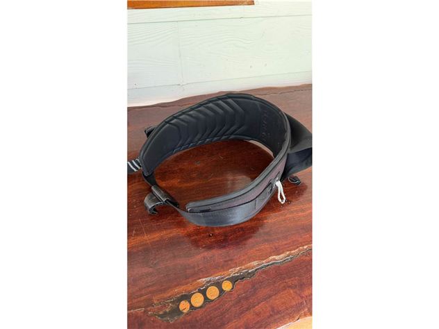 2025 North Stash Belt Parawing