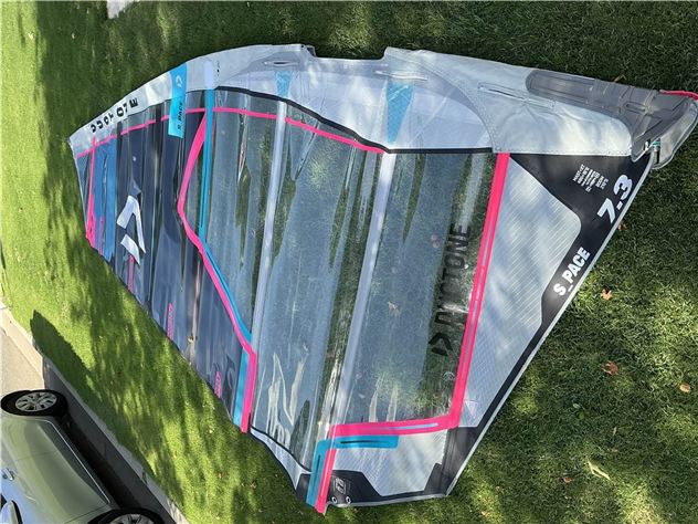 Duotone Sails Boom And Masts Duotone And Neil Pr - 7.3 metre