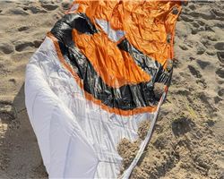 Ozone Hyperlink V1 9 metre kiteboarding kite