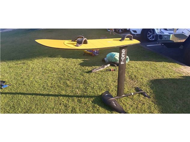 2020 F-One Pocket Carbon - 130 cm