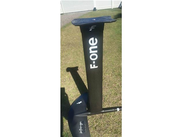 2020 F-One Pocket Carbon - 130 cm