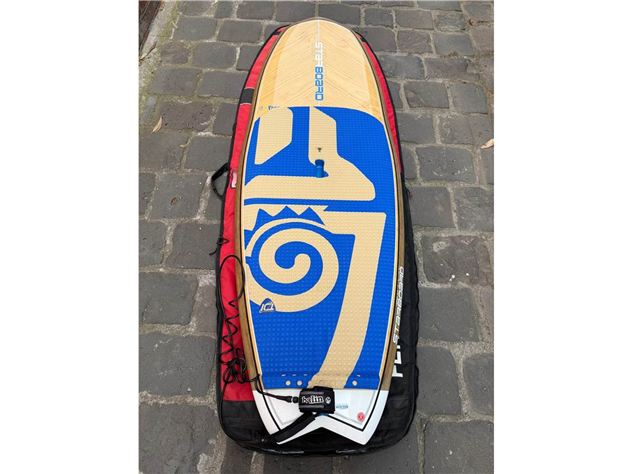 2018 Starboard Hyper Nut - 7' 8", 30 inches