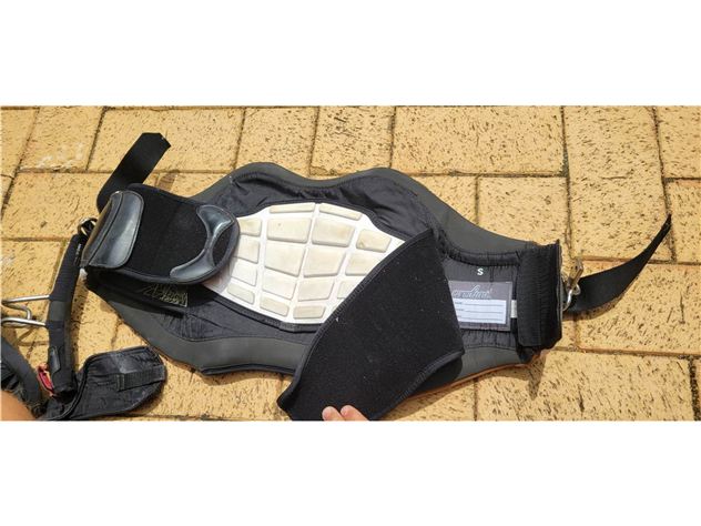 2 Harnesses S & L Sizes