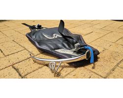  2 Harnesses S & L Sizes windsurfing accessorie