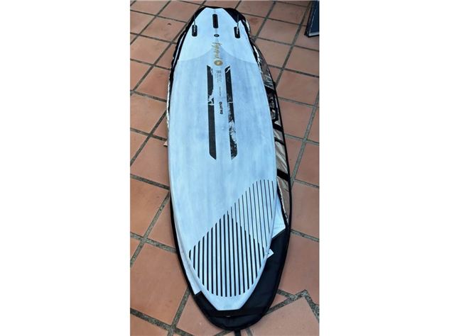 2023 Quatro Pyramid  Pro 99 - 232 cm, 99 litres