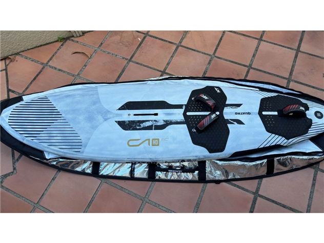 2023 Quatro Pyramid  Pro 99 - 232 cm, 99 litres