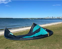 F-One Breeze 17 metre kiteboarding kite