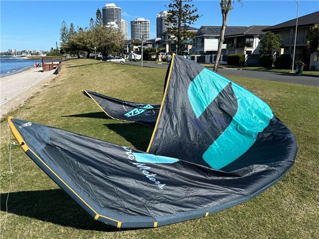 2021 F-One Breeze - 17 metre