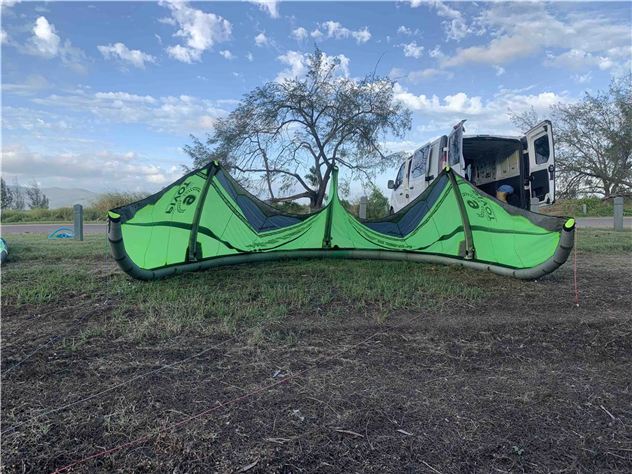 2018 Naish Pivot + Torque Bar - 9 metre