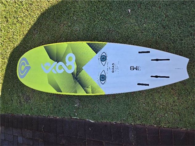 2016 Goya Custom Quad - 96 litres