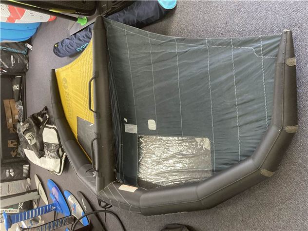 2022 Cabrinha Mantis - 5 metre