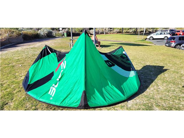 2019 Ozone Reo V4 - 8 metre