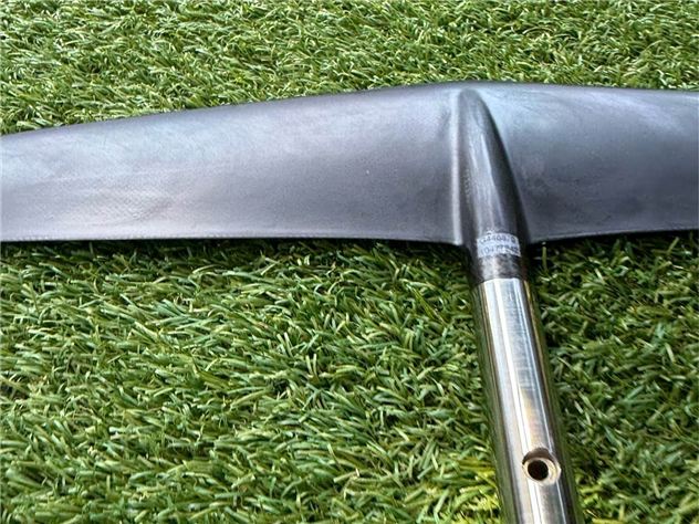 Levitas R5 V2 Hydrofoil - Excellent Cond