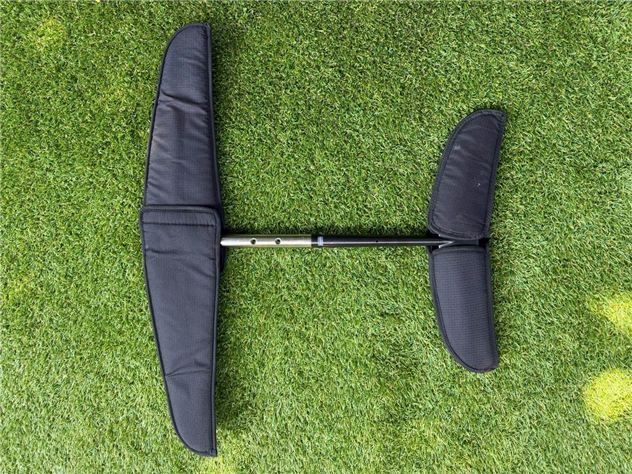 Levitas R5 V2 Hydrofoil - Excellent Cond