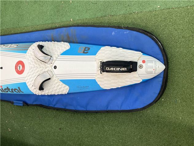Mistral Speed Board Mistral As New Condition - 237 cm, 53 litres