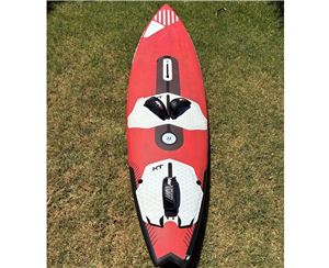 2021 Quatro Pyramid Pro - 77 litres