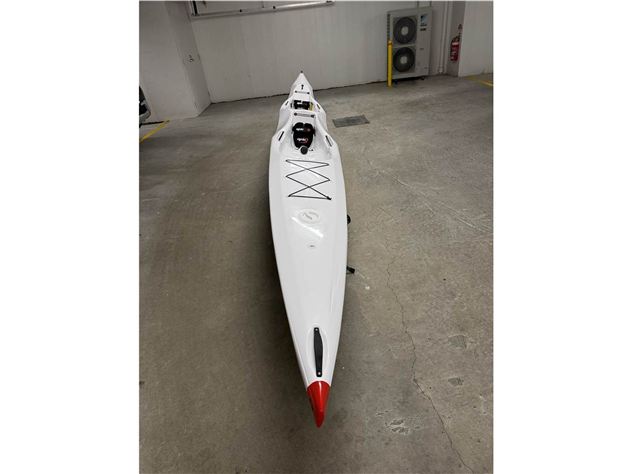 2025 Epic Epic V8 Ultra Double - 22 metre