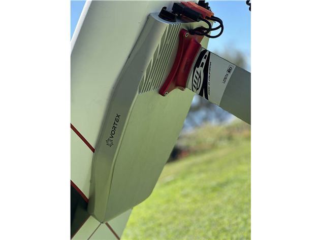 2023  Lacroix Vortex Efoil (New Condition) - 81 cm