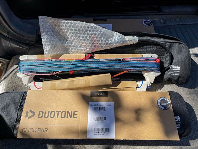 2025 Duotone Click Bar