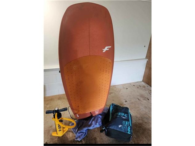 F-One Complete Rocket Wing/Phantom Carbon/Stri - 5' 10"