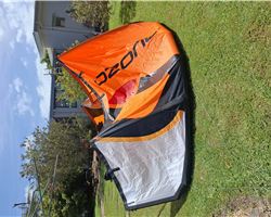Ozone Reo V5 12 metre kitesurfing kite