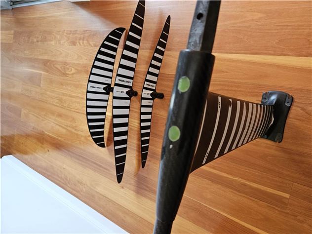 Armstrong Wings Mast And Fuse