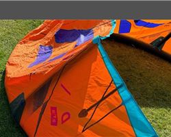 Duotone Dice 7 metre kitesurfing kite