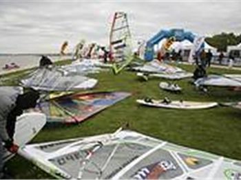 The 2008 PWA Surf World Cup Podersdorf - Day Three - Windsurfing News