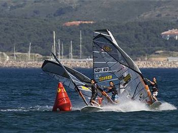 PWA Catalunya World Cup - Day 3 - Windsurfing News