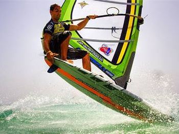 Freestyle Heaven - The PWA's top freestylers reveal the best beaches in the worl - Windsurfing News