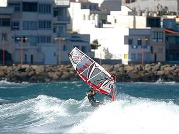 Surfing GC - A rare riding only day at Pozo - Windsurfing News