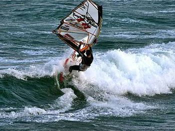 Naish Sign Canarian E41 - Eleazar Alonso has just announced a new deal with Nais - Windsurfing News