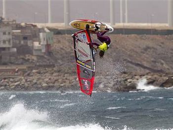 Twenty World Titles - The Moreno Twins celebrate more than ten years at the top  - Windsurfing News