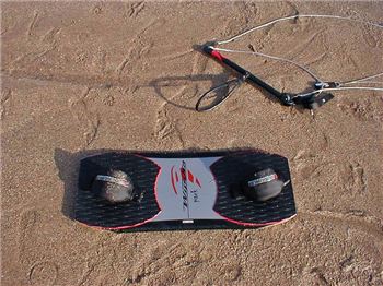 Mauricio Abreu hits Brisbane to show off new Slingshot Gear - Kitesurfing News