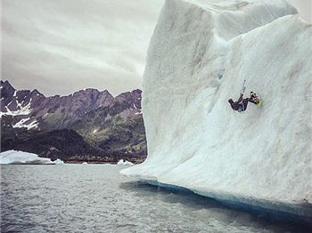 Making Snowcones with a kiteboard - Kevin Langeree - Kitesurfing News