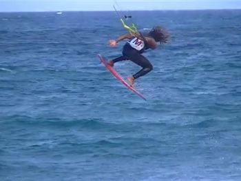 Worlds first Aerial 360 on a Strapless Surfboard - Kitesurfing News